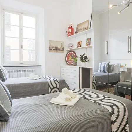 La Fanice Apartament *